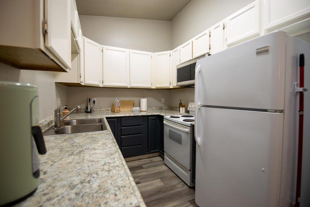 Stylish1 Bed 1 Bath Apartment Anchorage Exterior foto